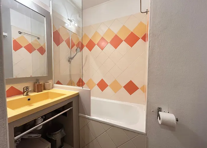 Cosy- 4 Pers Hyper Centre - A 2 Min A Pied Apartmán Saint-Raphaël